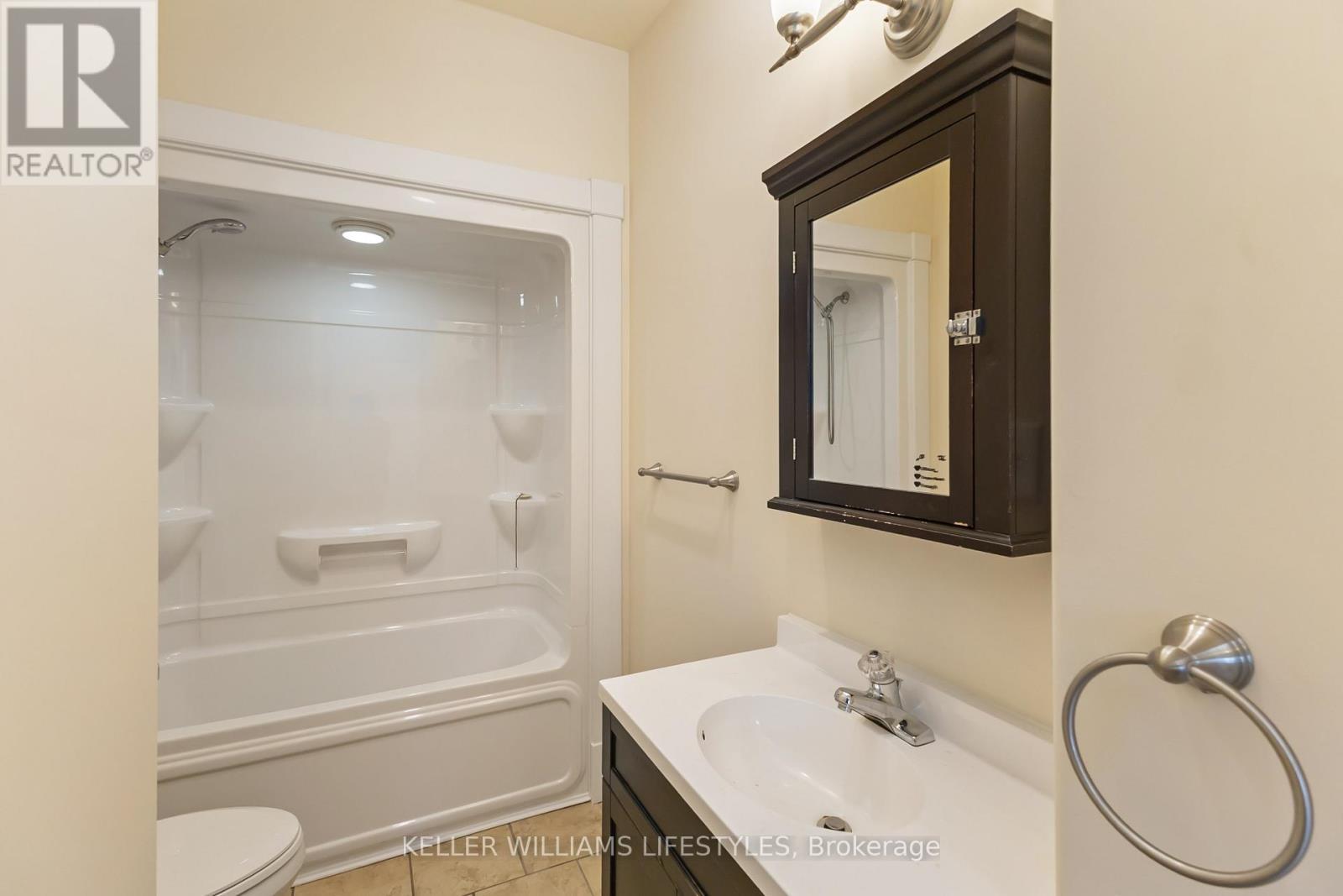 79 Beaconsfield Avenue, London South, Ontario  N6C 1B6 - Photo 18 - X12616704