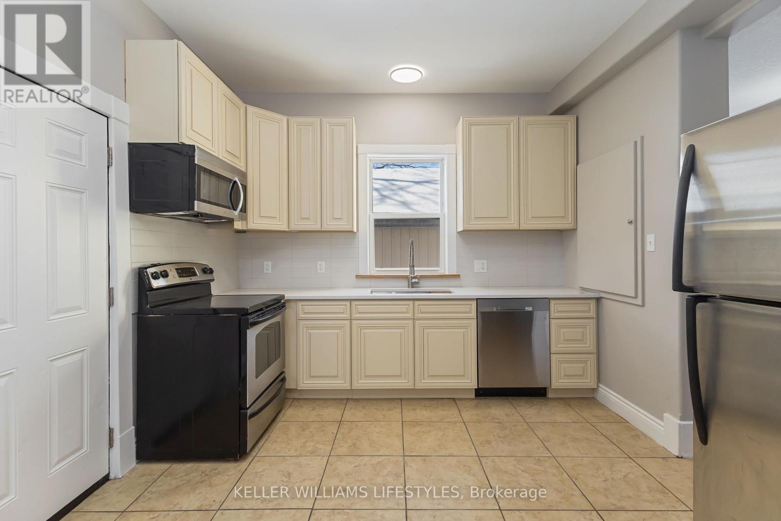 79 Beaconsfield Avenue, London South, Ontario  N6C 1B6 - Photo 35 - X12616704