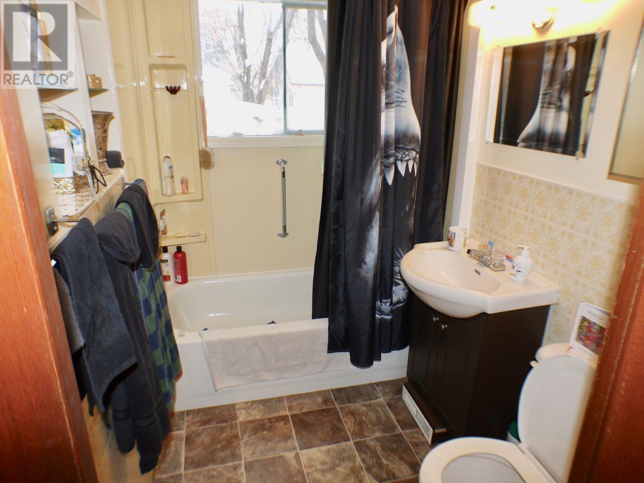 248 Second St, Dryden, Ontario  P8N 2V4 - Photo 8 - TB253281