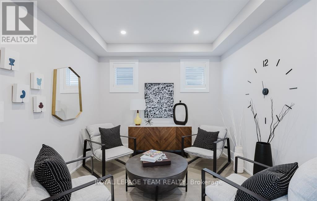 919 Finescale Way, Ottawa, Ontario  K2J 0R5 - Photo 10 - X12616662