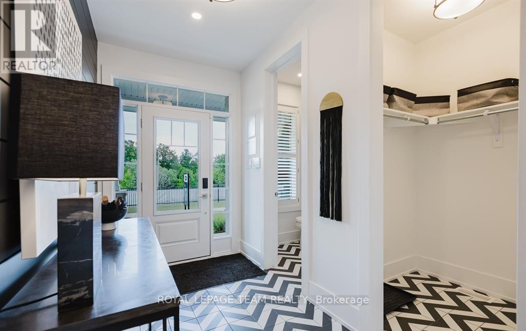 919 Finescale Way, Ottawa, Ontario  K2J 0R5 - Photo 6 - X12616662