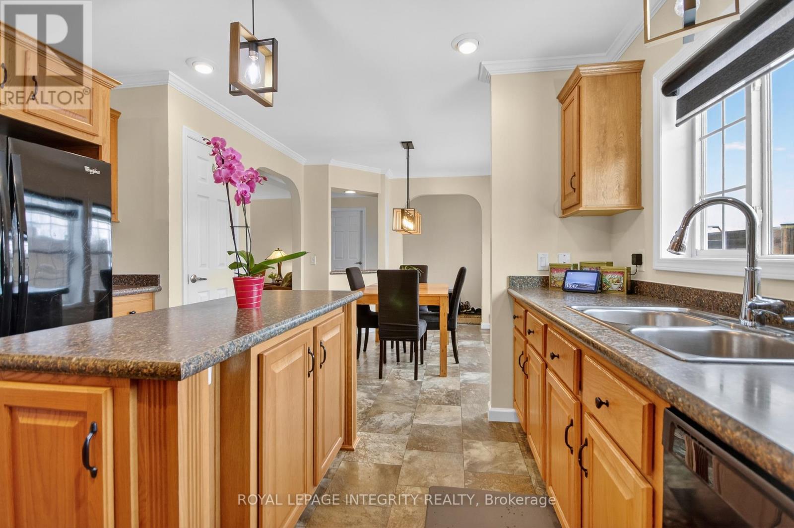 6713 Chris Tieney Private, Ottawa, Ontario K4P 1H5 - Photo 10 - X12616706