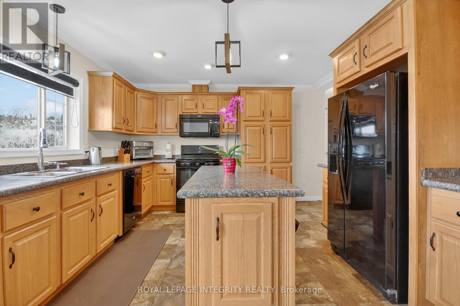 6713 Chris Tieney Private, Ottawa, Ontario K4P 1H5 - Photo 12 - X12616706