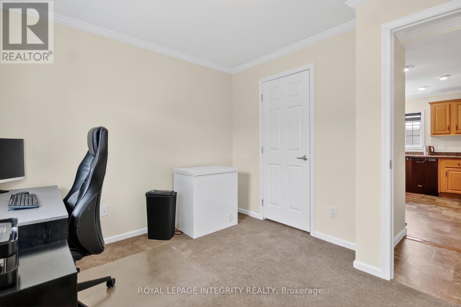 6713 Chris Tieney Private, Ottawa, Ontario K4P 1H5 - Photo 13 - X12616706