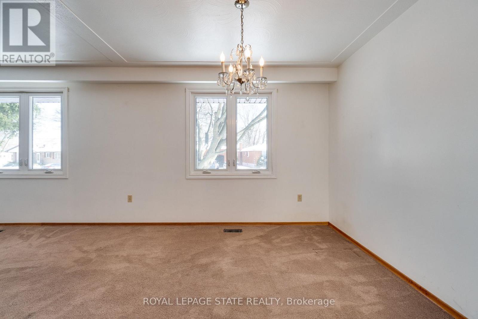 286 West 18th Street, Hamilton, Ontario  L9C 4H2 - Photo 15 - X12616526