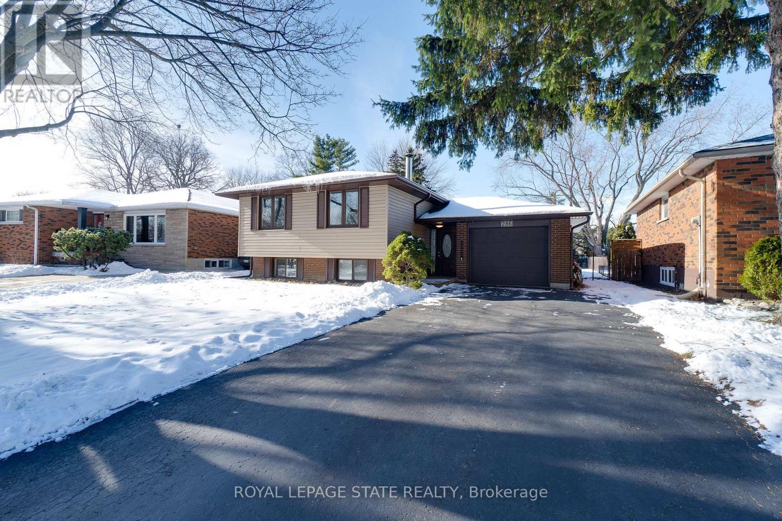 286 West 18th Street, Hamilton, Ontario  L9C 4H2 - Photo 2 - X12616526