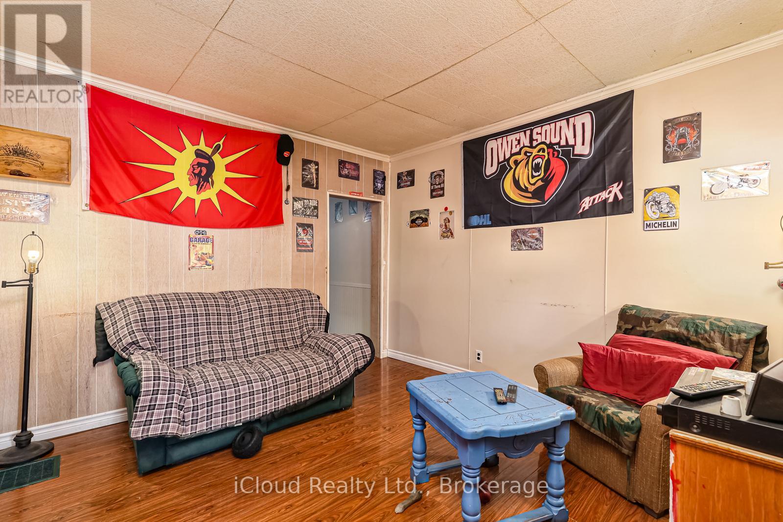 1085 3rd A Avenue E, Owen Sound, Ontario  N4K 2L1 - Photo 4 - X12372318