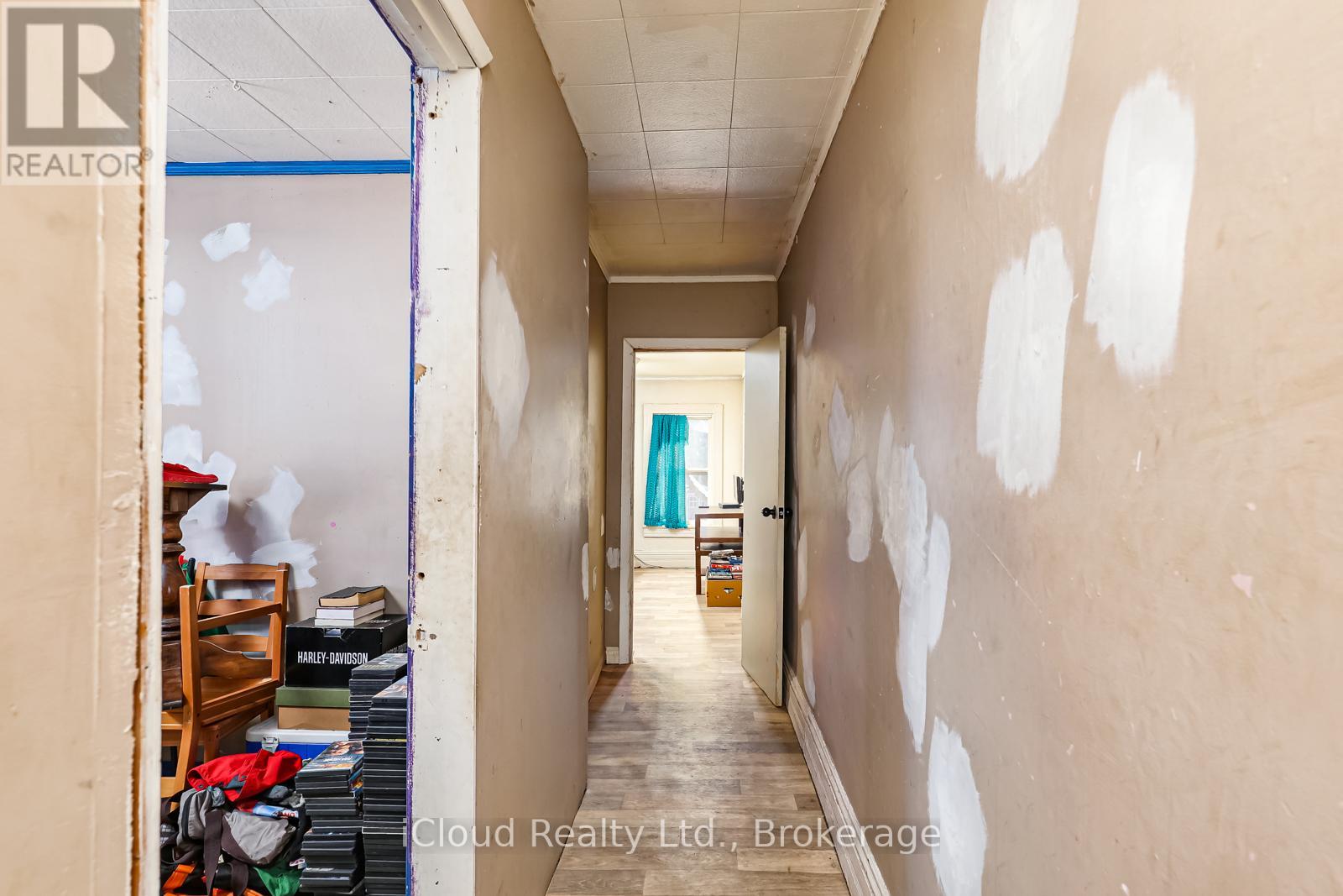 1085 3rd A Avenue E, Owen Sound, Ontario  N4K 2L1 - Photo 10 - X12372318