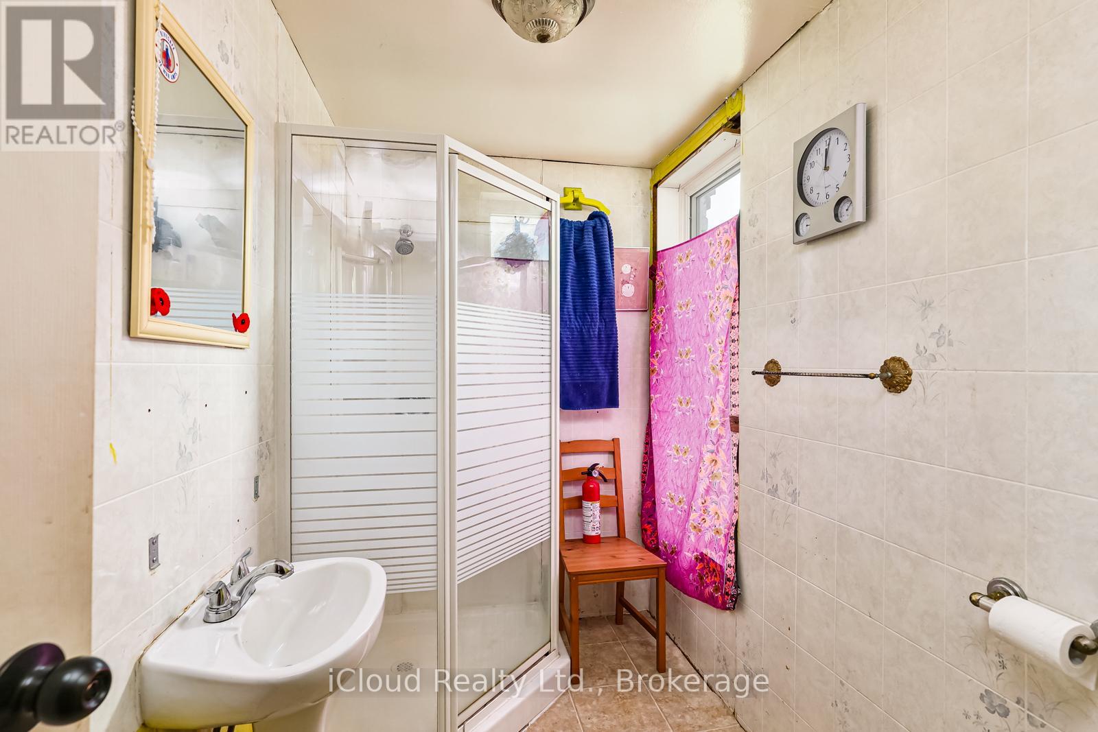 1085 3rd A Avenue E, Owen Sound, Ontario  N4K 2L1 - Photo 12 - X12372318