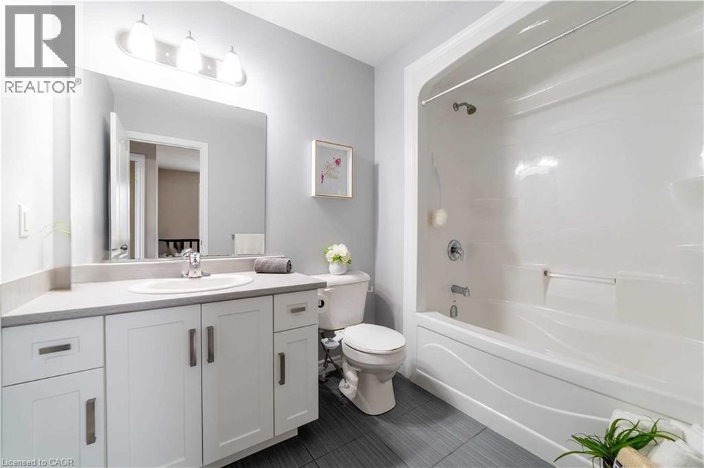 560 Landgren Crt Unit# (Upper), Kitchener, Ontario N2A 4J7 - Photo 8 - 40791584