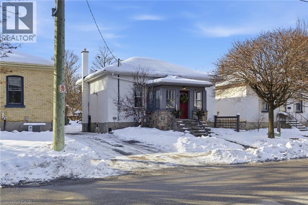 28 MIDDLETON Street, Cambridge, Ontario