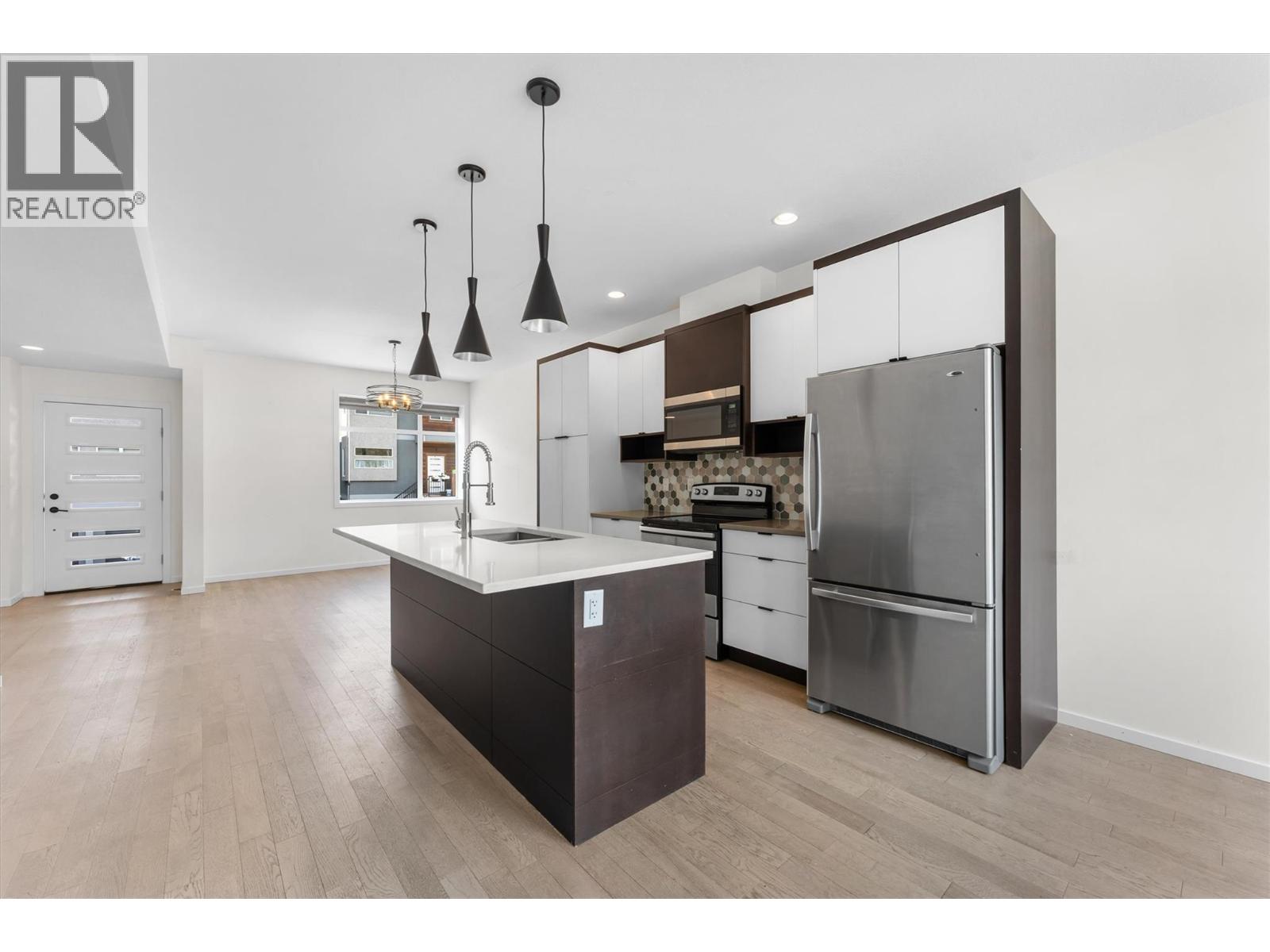 5400 Willow Drive Unit# 2, Vernon, British Columbia  V1T 7R3 - Photo 1 - 10355108