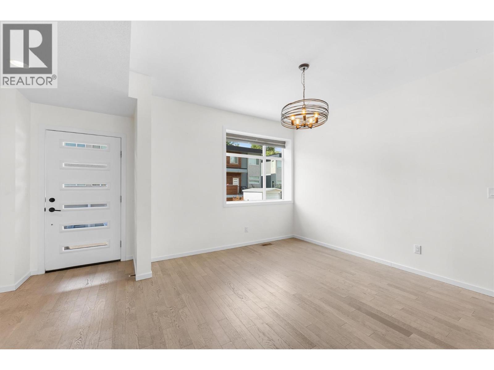 5400 Willow Drive Unit# 2, Vernon, British Columbia  V1T 7R3 - Photo 5 - 10355108