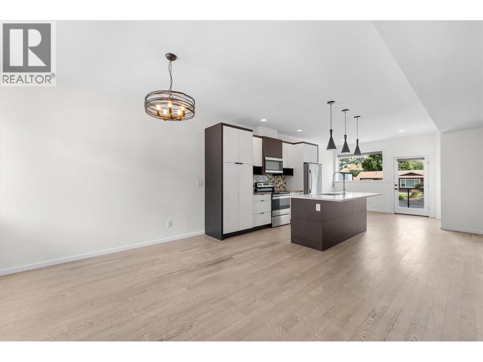 5400 Willow Drive Unit# 2, Vernon, British Columbia  V1T 7R3 - Photo 4 - 10355108