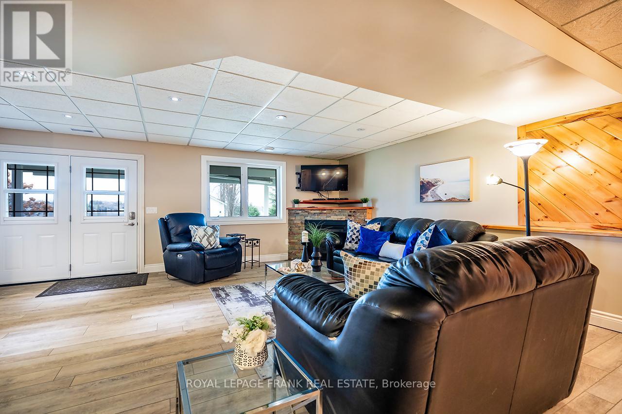 25 Shelley Drive, Kawartha Lakes, Ontario  K0M 2C0 - Photo 33 - X12508194