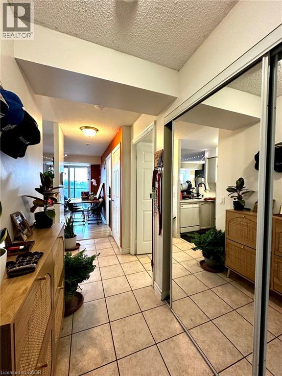 710 Humberwood Boulevard Unit# 606, Toronto, Ontario  M9W 7J4 - Photo 4 - 40793358