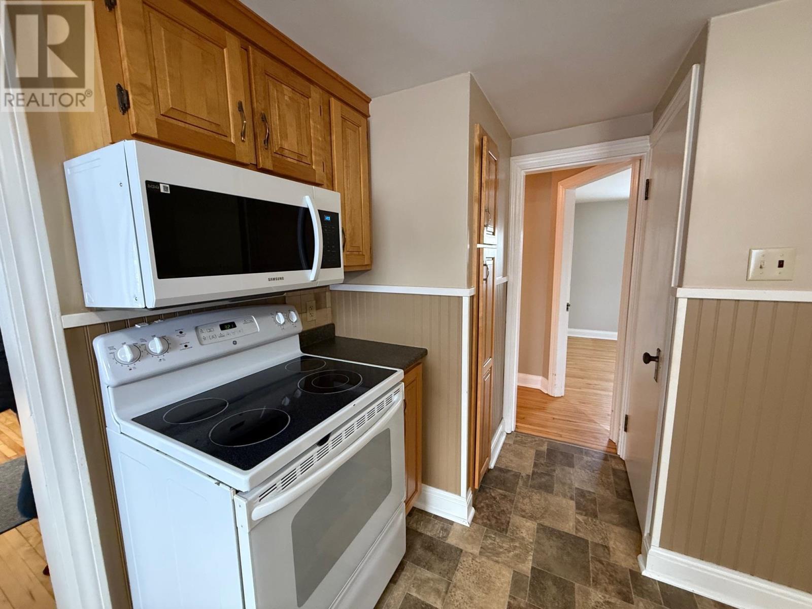 259 Schurman Avenue, Summerside, Prince Edward Island  C1N 2C8 - Photo 7 - 202529306