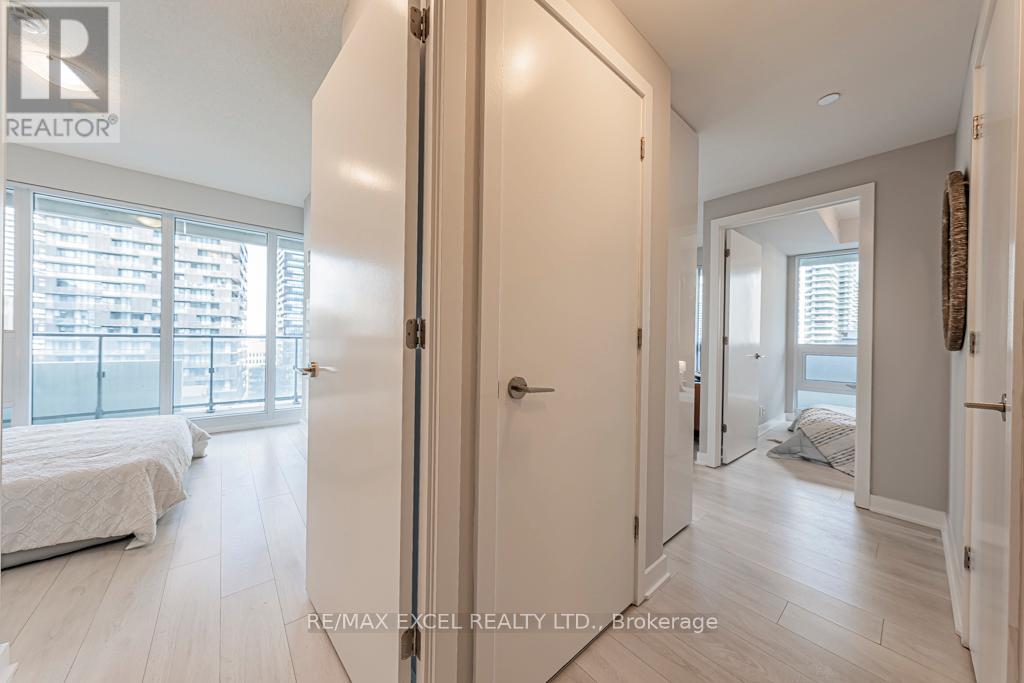 1302 - 2221 Yonge Street, Toronto, Ontario  M4S 0B8 - Photo 16 - C12616686