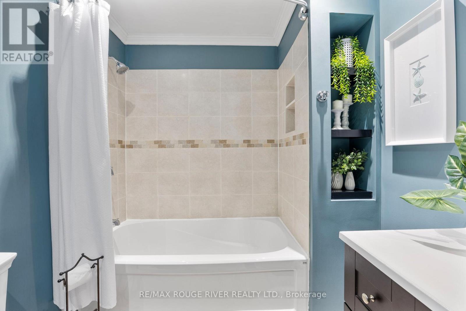 819 Sanok Drive, Pickering, Ontario  L1W 2R1 - Photo 15 - E12616580