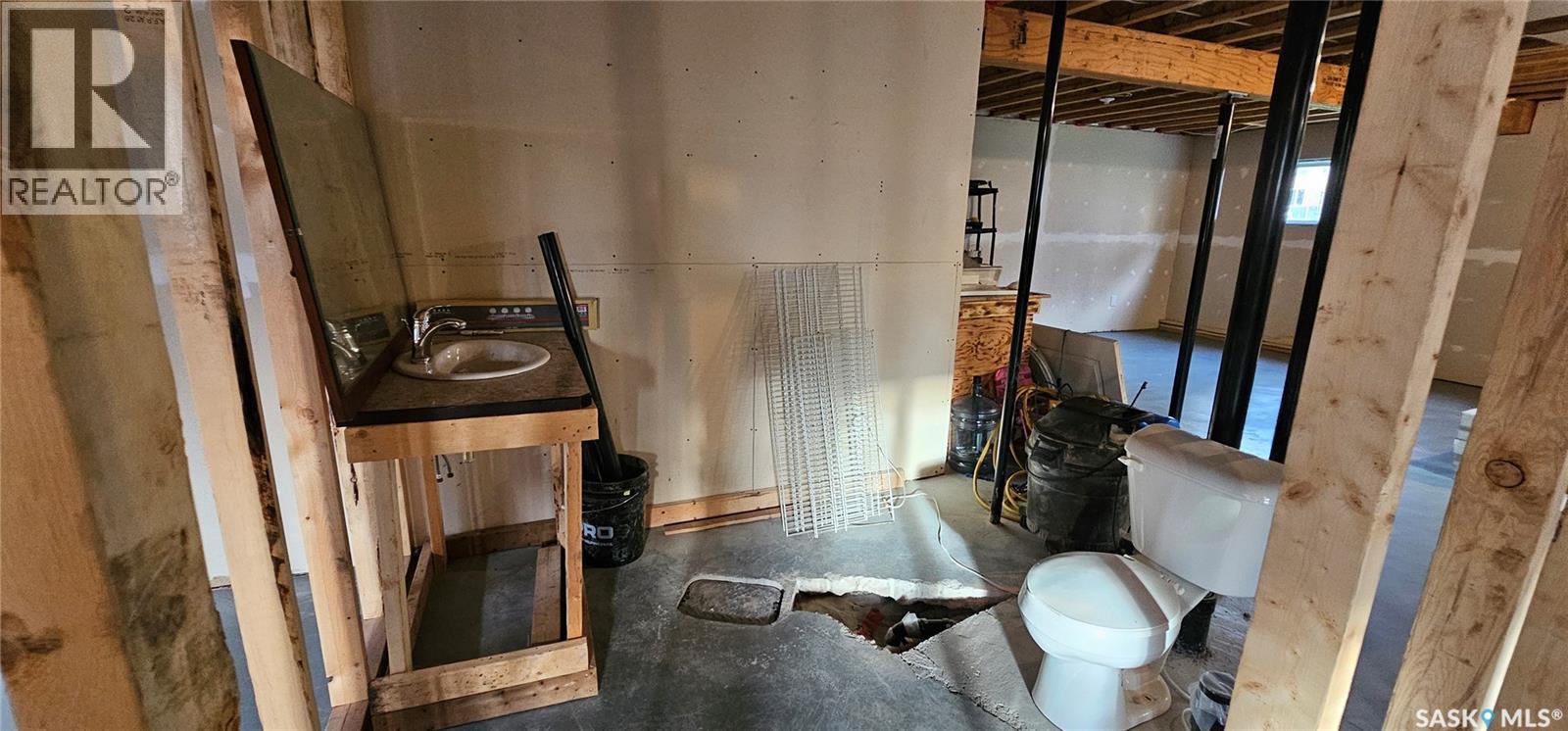 317 Burrows Avenue W, Melfort, Saskatchewan  S0E 1A0 - Photo 29 - SK022213