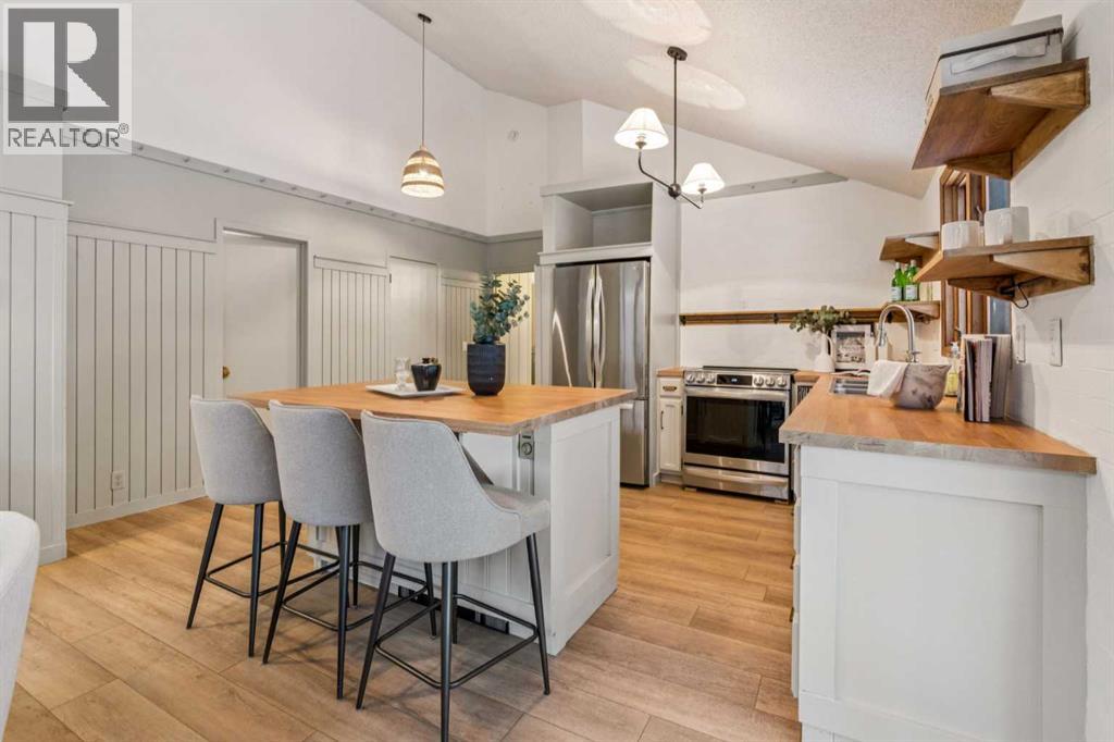 3 Redwood Meadows Close, Rural Rocky View County, Alberta  T3Z 1A3 - Photo 13 - A2271886