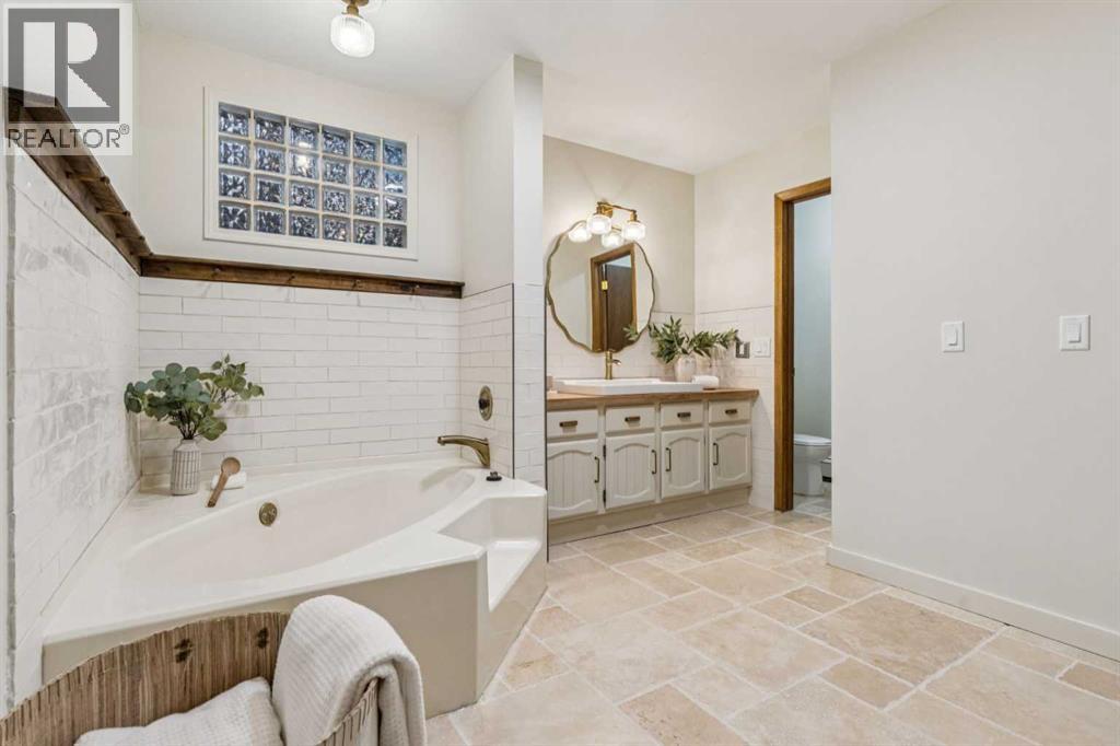 3 Redwood Meadows Close, Rural Rocky View County, Alberta  T3Z 1A3 - Photo 28 - A2271886