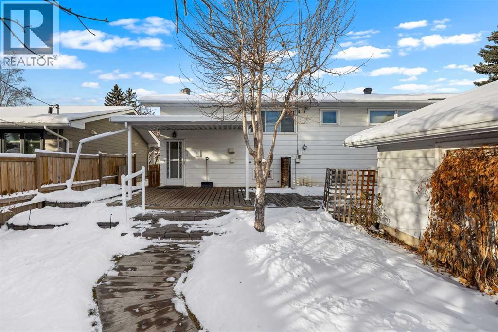 10727 Mapleglen Crescent Se, Calgary, Alberta  T2J 1X1 - Photo 5 - A2273607