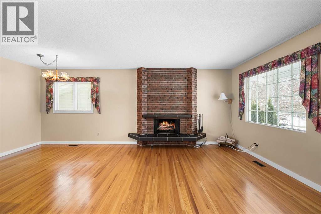 10727 Mapleglen Crescent Se, Calgary, Alberta  T2J 1X1 - Photo 9 - A2273607