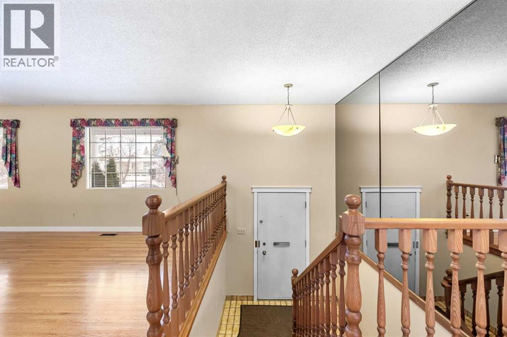 10727 Mapleglen Crescent Se, Calgary, Alberta  T2J 1X1 - Photo 19 - A2273607