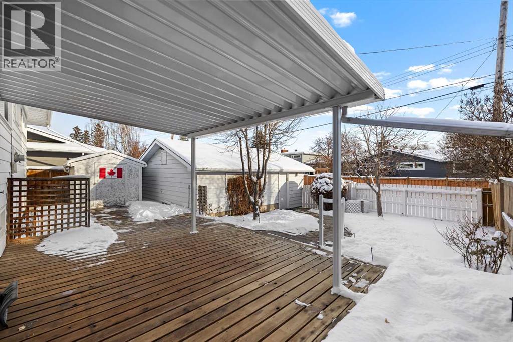 10727 Mapleglen Crescent Se, Calgary, Alberta  T2J 1X1 - Photo 4 - A2273607