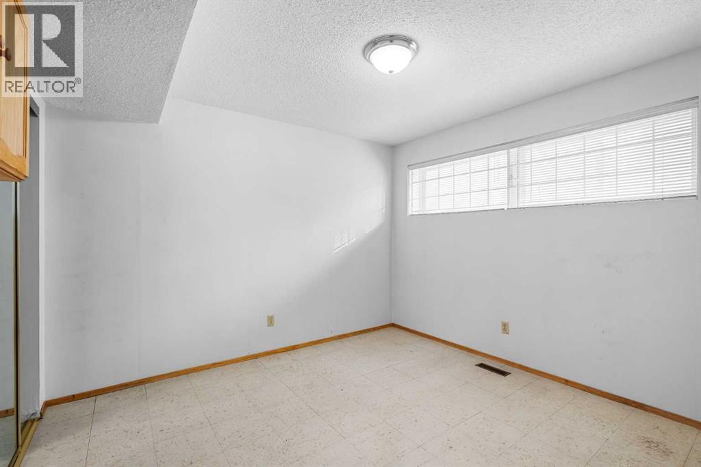 10727 Mapleglen Crescent Se, Calgary, Alberta  T2J 1X1 - Photo 31 - A2273607