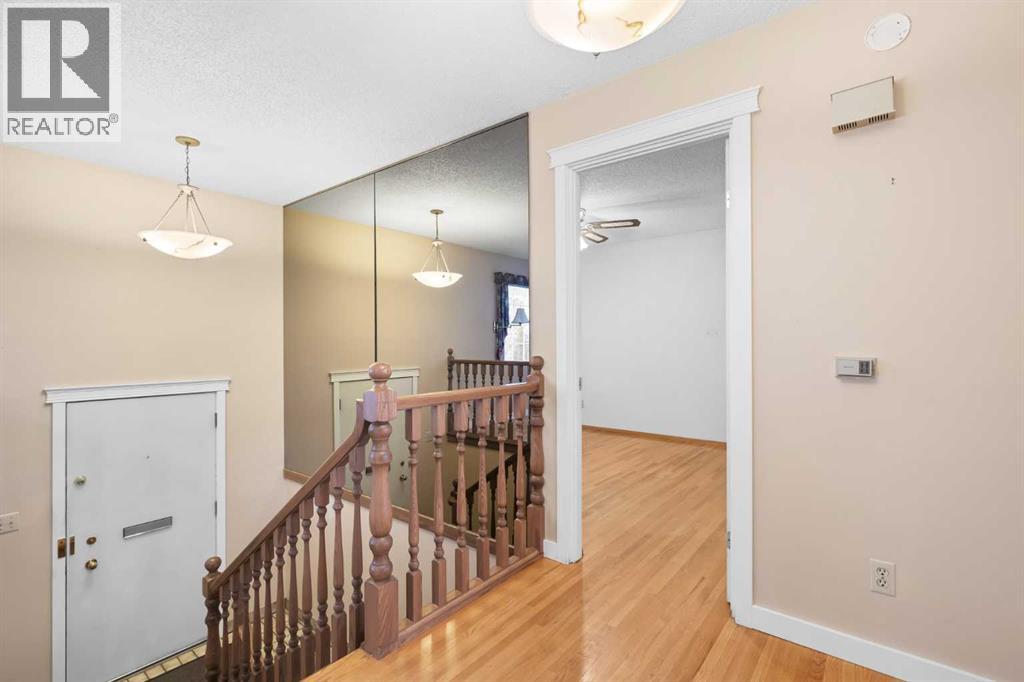 10727 Mapleglen Crescent Se, Calgary, Alberta  T2J 1X1 - Photo 20 - A2273607