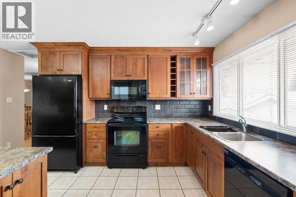 10727 Mapleglen Crescent Se, Calgary, Alberta  T2J 1X1 - Photo 14 - A2273607