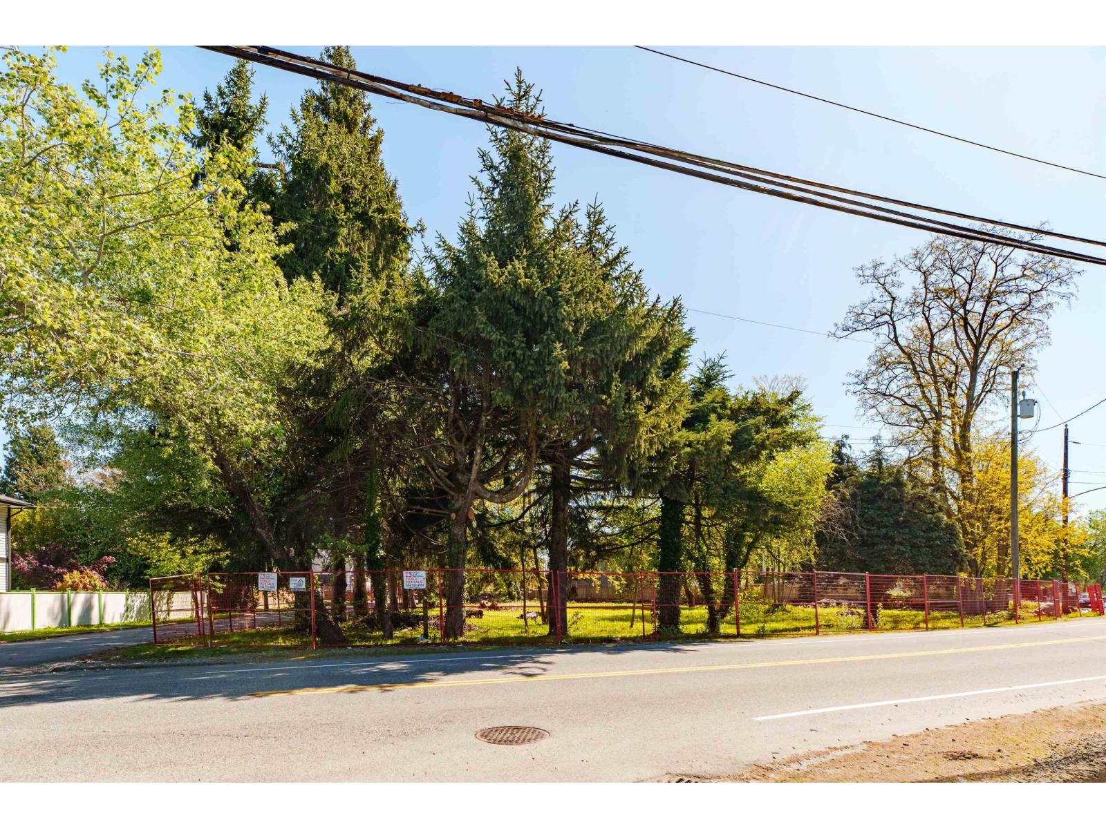 13003 Old Yale Road, Surrey, British Columbia  V3T 3C3 - Photo 2 - R3073304