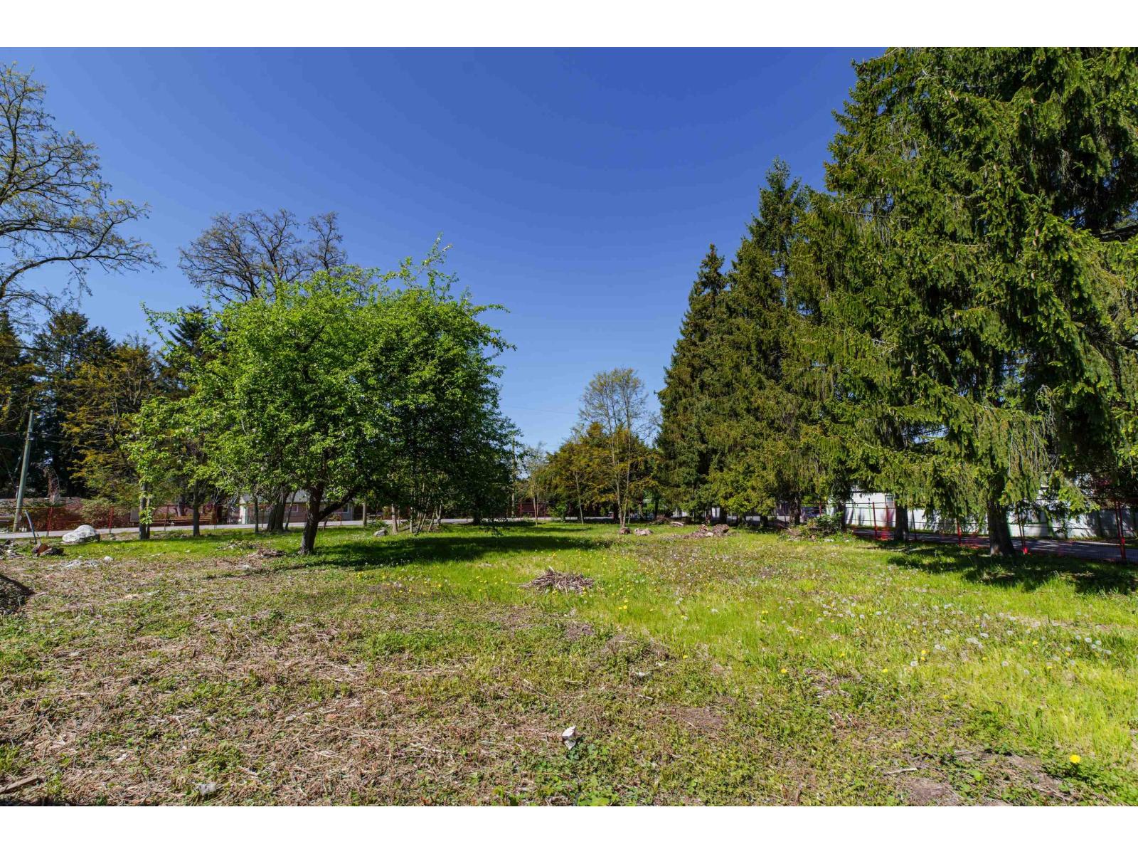 13003 Old Yale Road, Surrey, British Columbia  V3T 3C3 - Photo 5 - R3073304