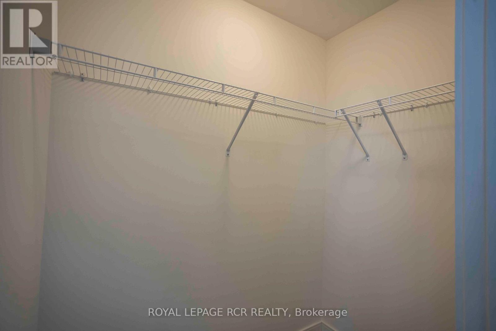 303 - 705 Davis Drive, Newmarket, Ontario  L3Y 2R2 - Photo 7 - N12616654