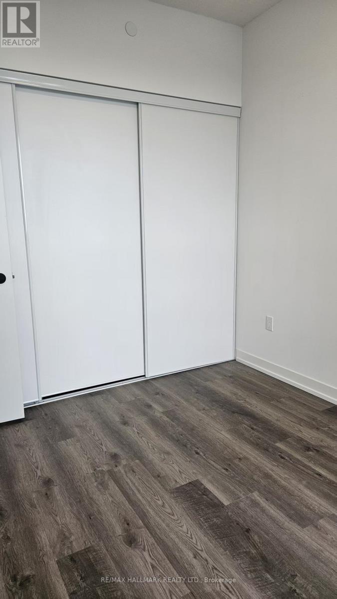 1910 - 8 Interchange Way, Vaughan, Ontario  L4K 4M3 - Photo 2 - N12616692