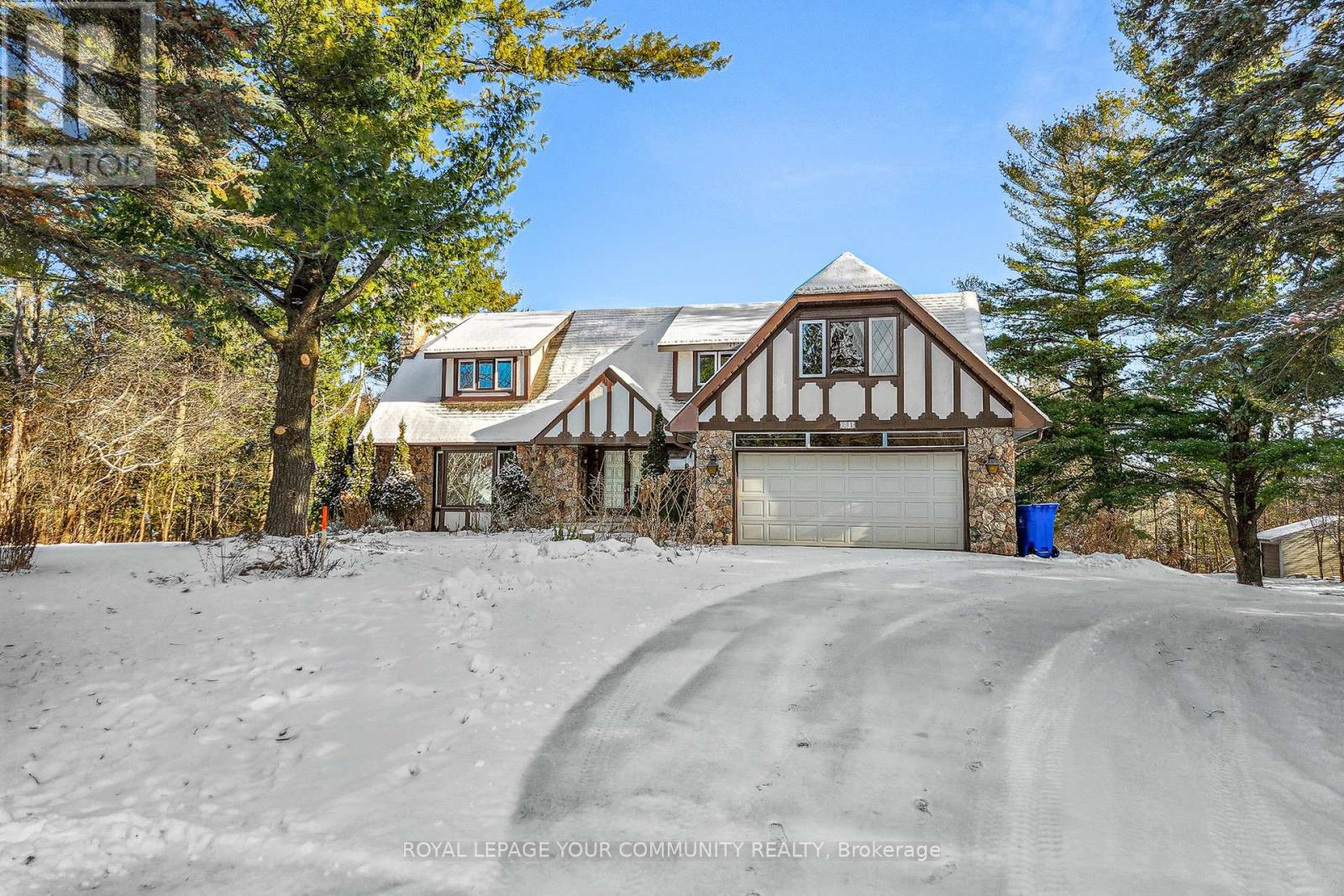 231 RIDGE ROAD, Aurora, Ontario