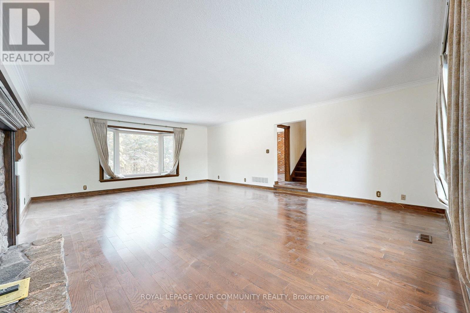 231 Ridge Road, Aurora, Ontario  L4G 0M3 - Photo 6 - N12616698