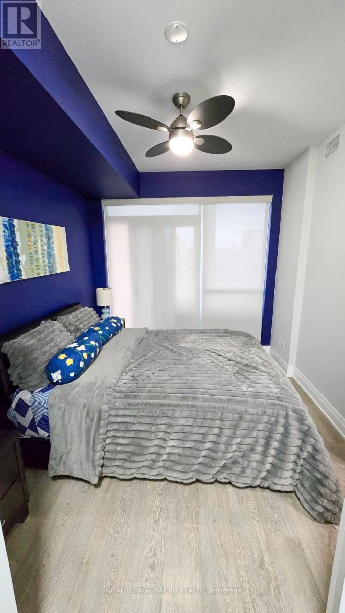 906 - 55 Speers Road, Oakville, Ontario  L6K 3R6 - Photo 11 - W12616638