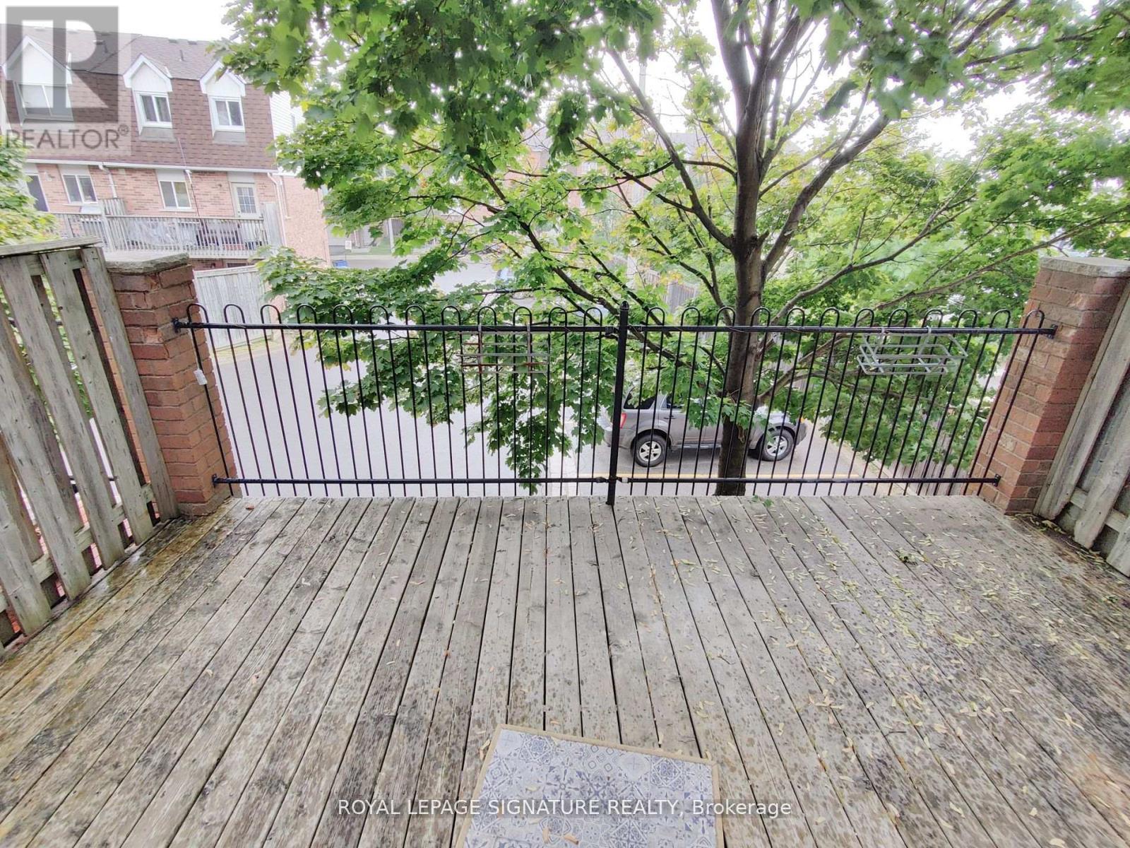 33 - 1525 South Parade Court, Mississauga, Ontario  L5M 6E9 - Photo 5 - W12616658