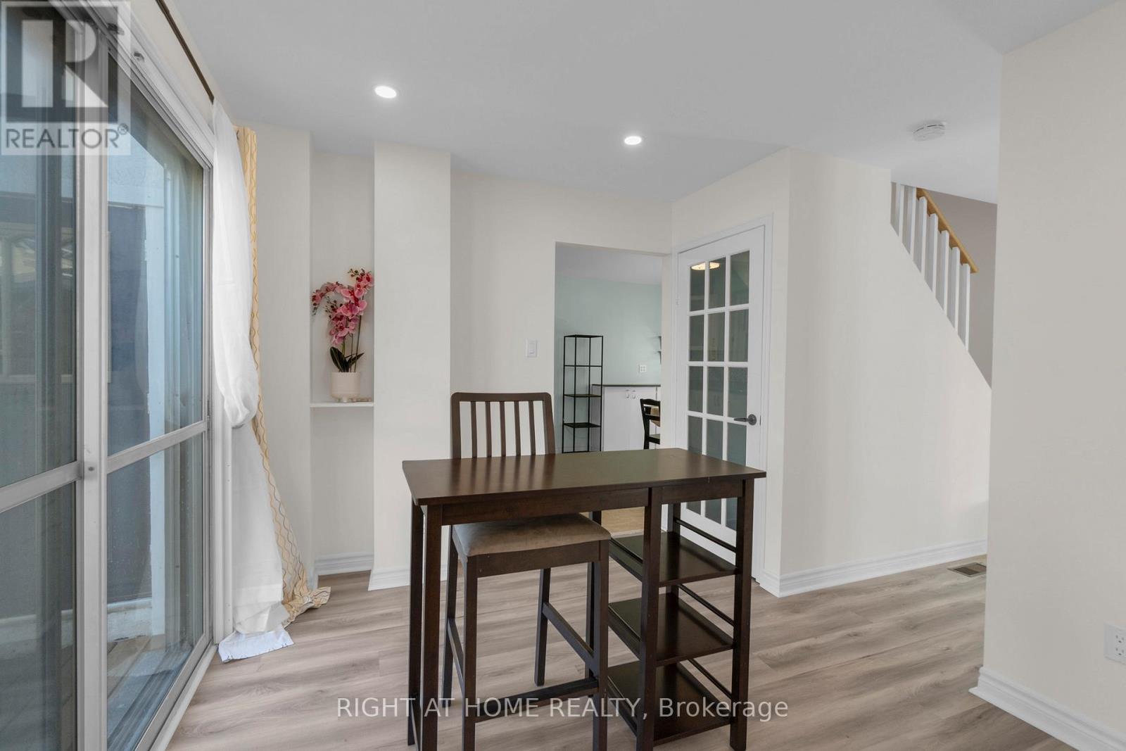 13 Huntingwood Crescent, Brampton, Ontario  L6S 1S5 - Photo 7 - W12616664