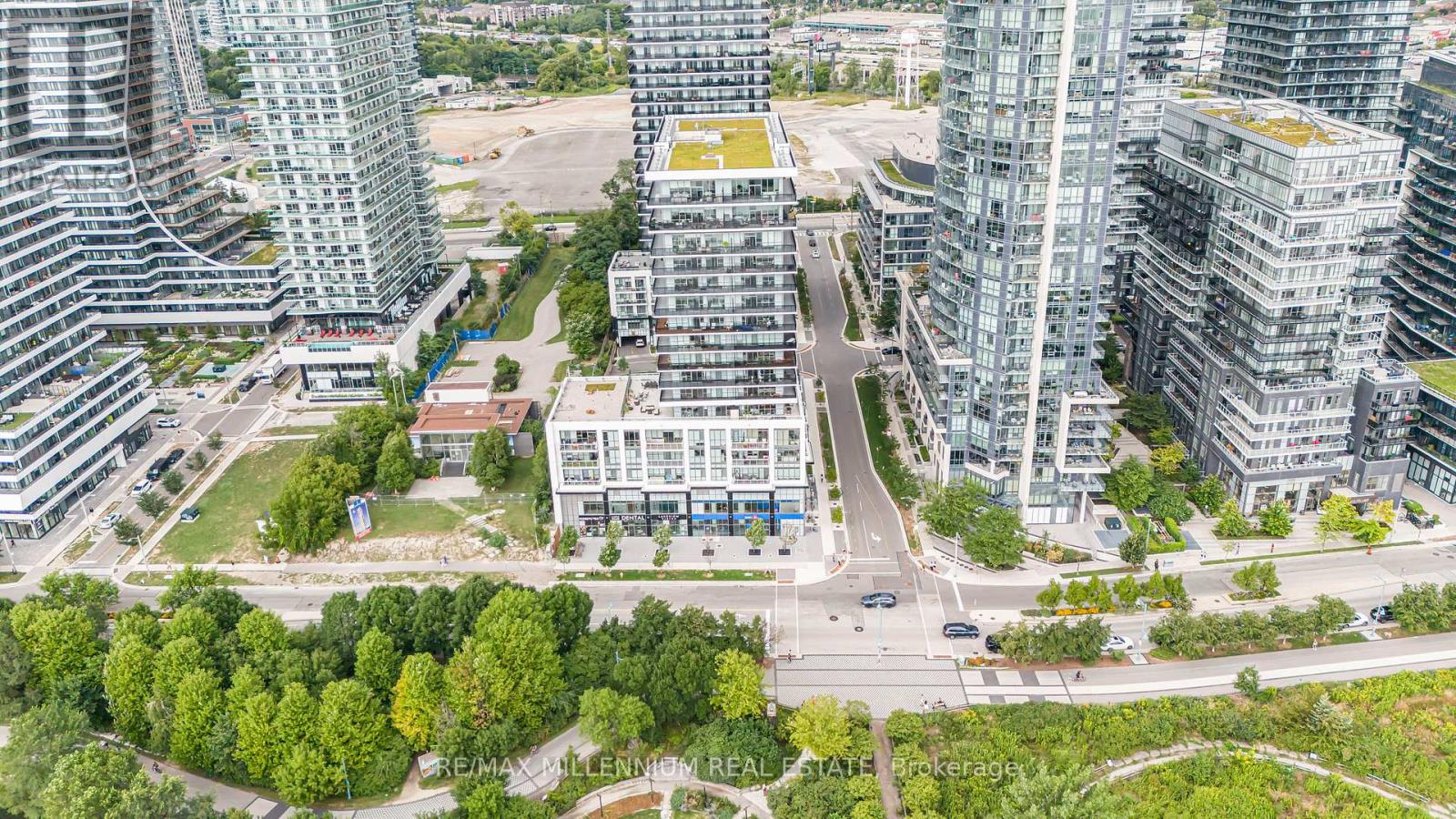 316 - 65 ANNIE CRAIG DRIVE N, Toronto, Ontario