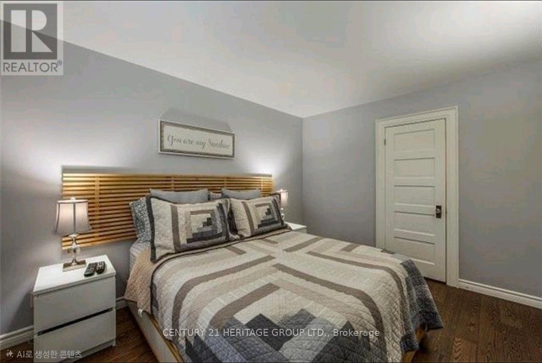 46 Mahoney Avenue, Toronto, Ontario  M6M 2H4 - Photo 8 - W12616682