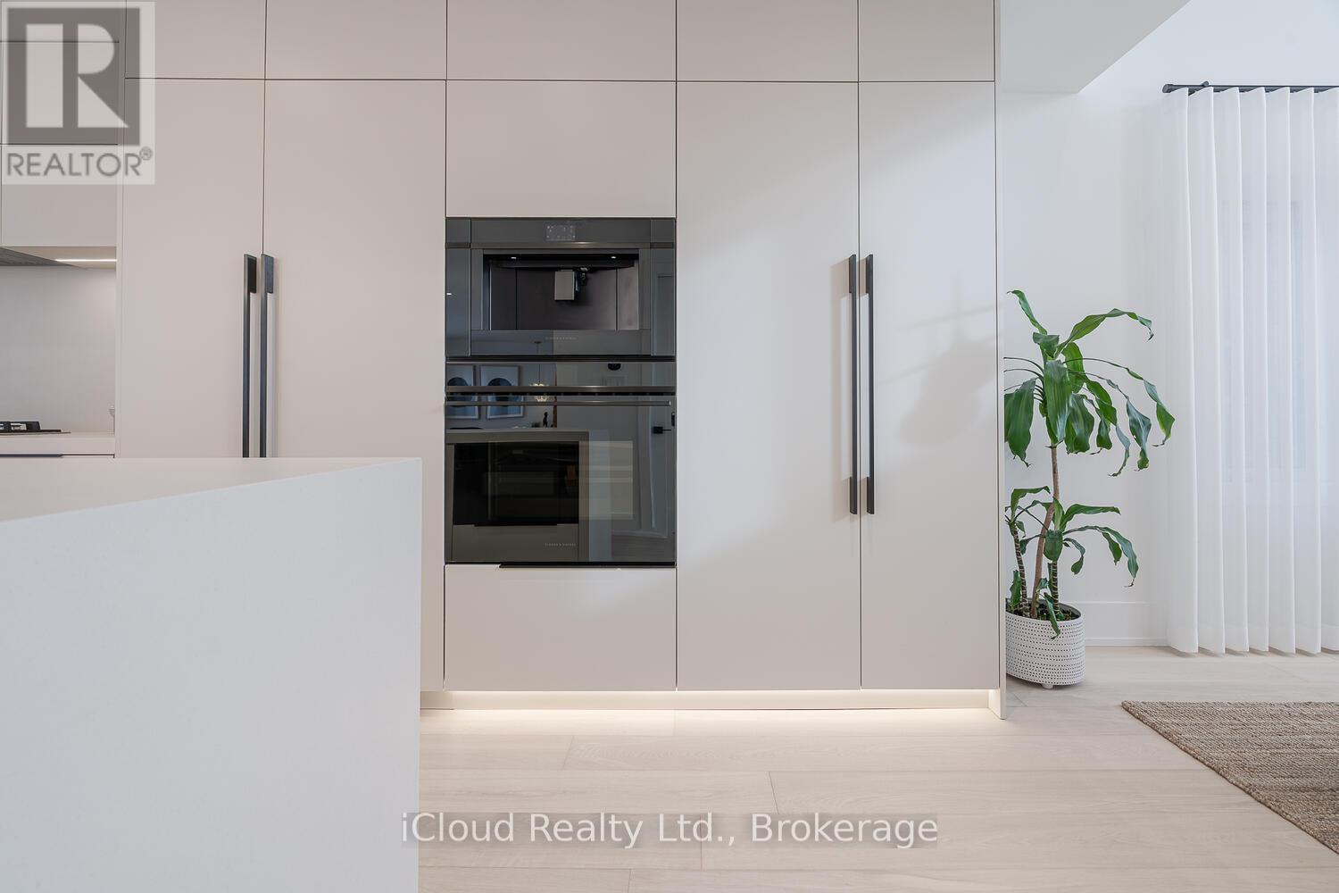 5389 Kindos Street, Burlington, Ontario  L7L 7M6 - Photo 10 - W12616690