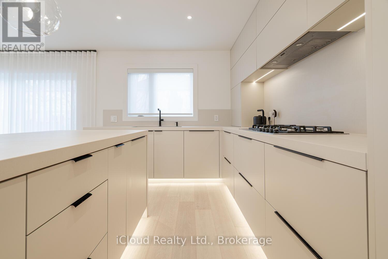 5389 Kindos Street, Burlington, Ontario  L7L 7M6 - Photo 12 - W12616690