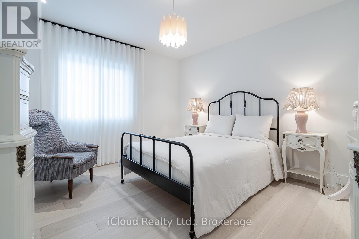 5389 Kindos Street, Burlington, Ontario  L7L 7M6 - Photo 27 - W12616690