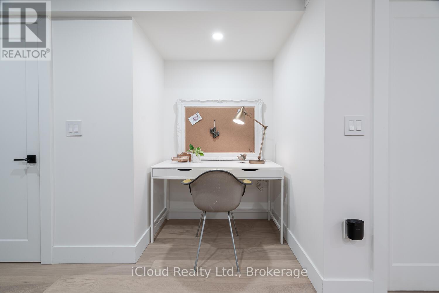 5389 Kindos Street, Burlington, Ontario  L7L 7M6 - Photo 41 - W12616690