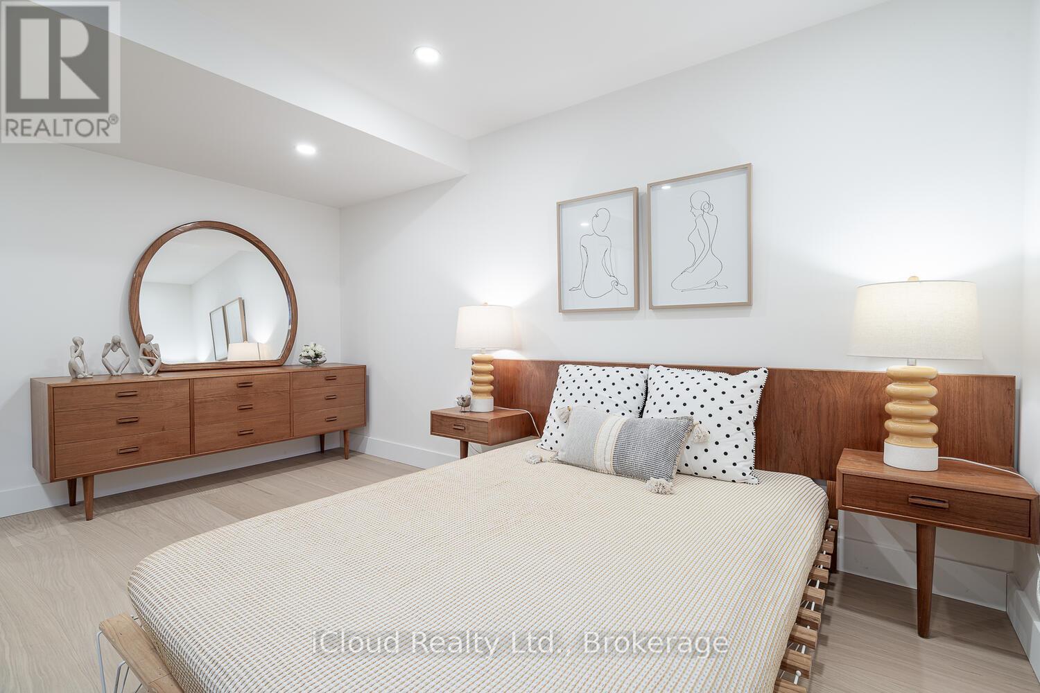 5389 Kindos Street, Burlington, Ontario  L7L 7M6 - Photo 48 - W12616690