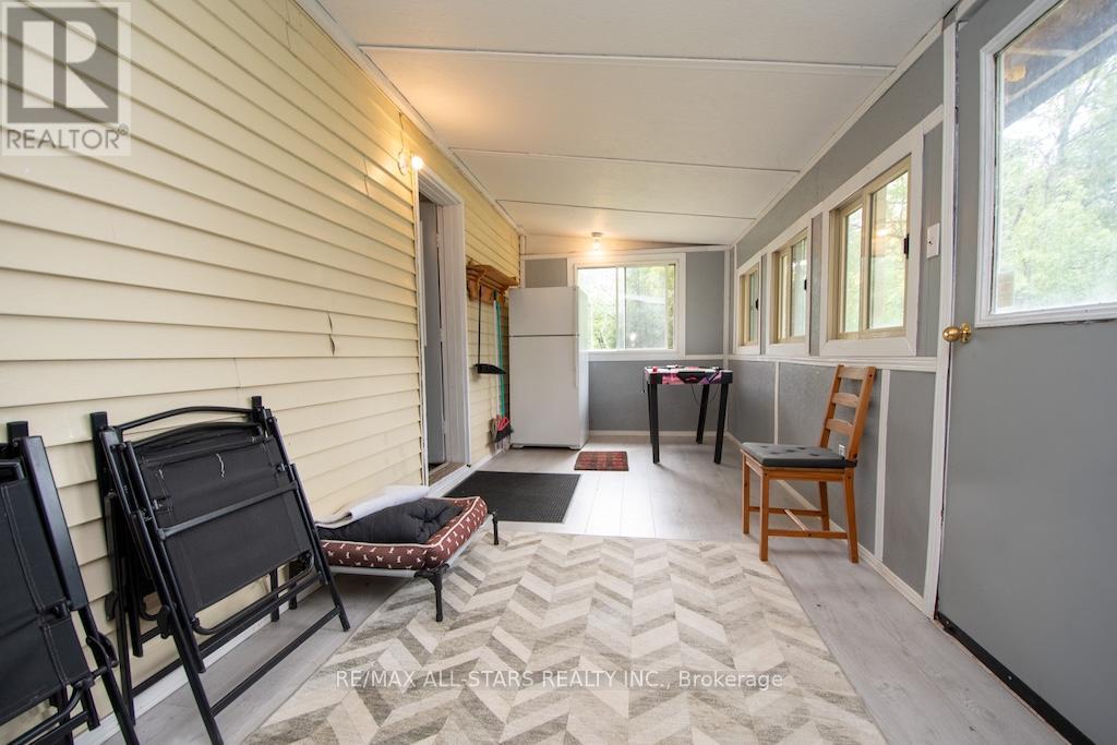 31 Morrison Street, Kawartha Lakes, Ontario  K0M 2L0 - Photo 5 - X12616806